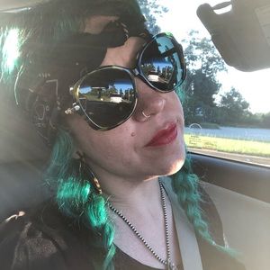 Meet your Posher, Terri